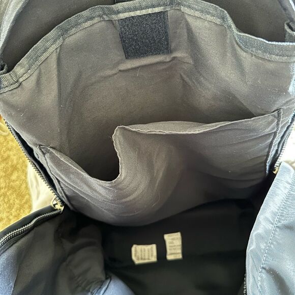 Slate & stone navy blue backpack - Picture 3 of 3